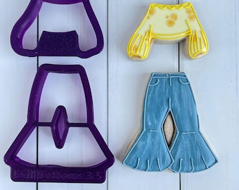 Emporte-pièce en forme de cloche et un emporte-pièce hippie ou un emporte-pièce pour fondant et un emporte-pièce