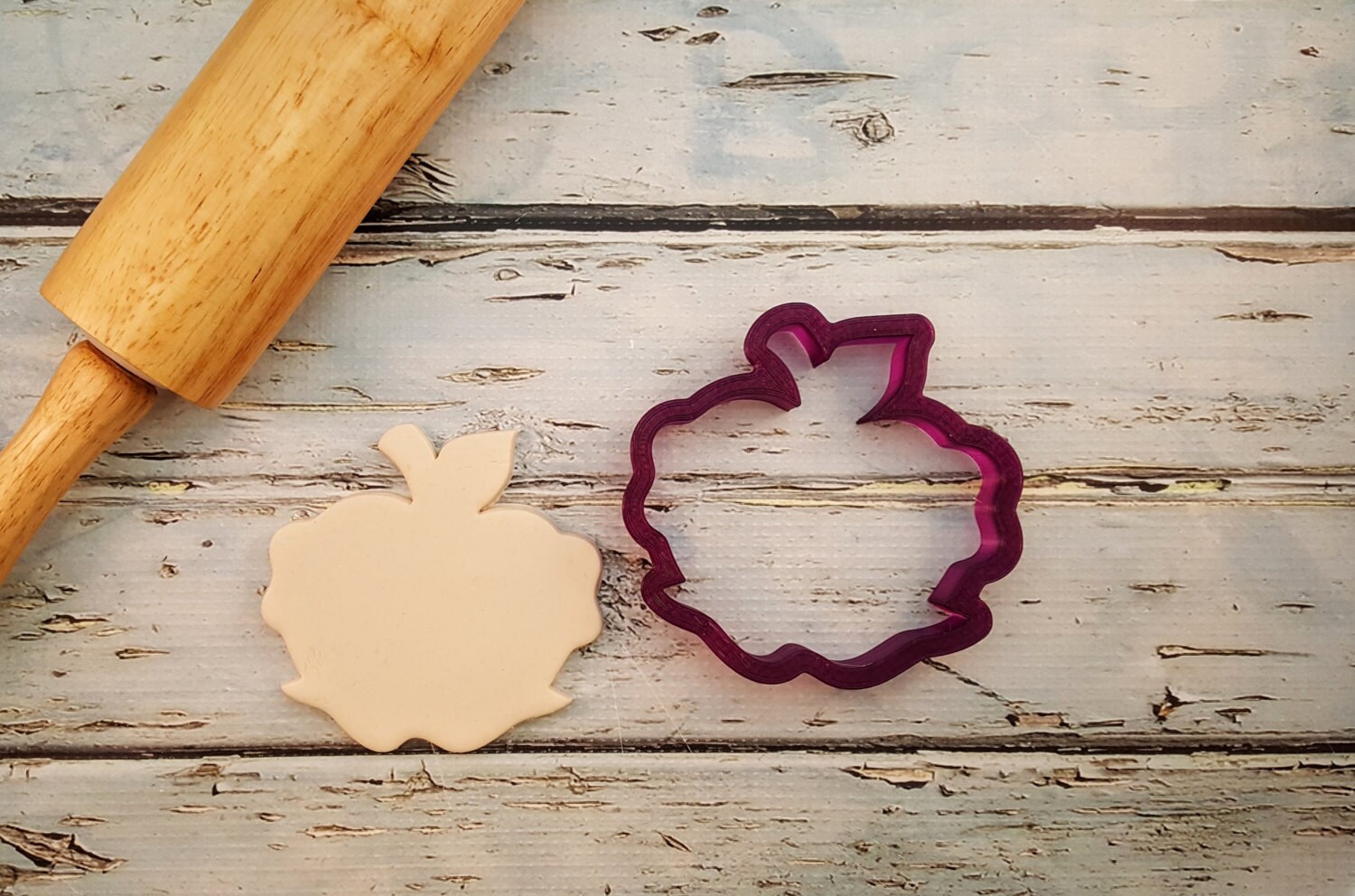 Lilaloa Apple With a Bow Cookie Cutter or Fondant Cutter and | Etsy