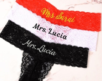Tanga de novia personalizada: bordado de señora, encaje blanco, regalo para despedida de soltera