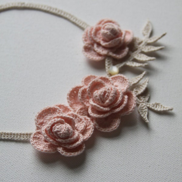 Crocheted Roses Necklace in Peach and Cream