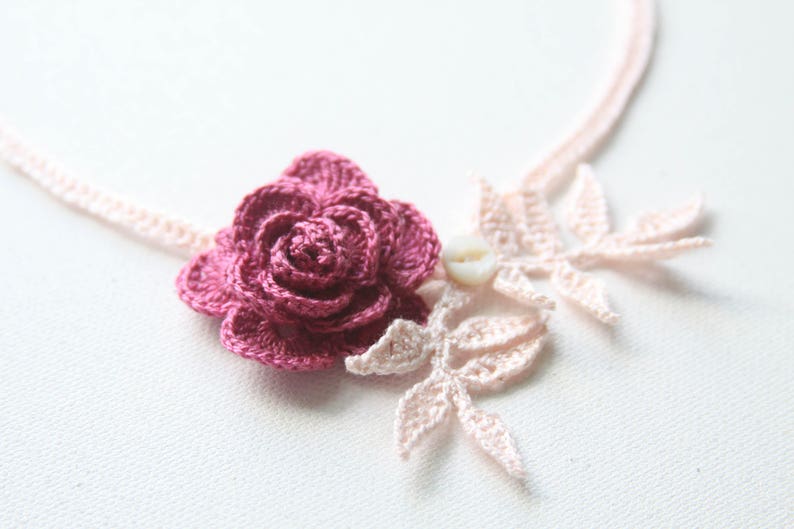 Realistic Crochet Rose Pattern 3-D Floral Jewelry Flowers Applique Embellishment Three Dimensional Rosette Handmade Gift Idea Adornment image 1