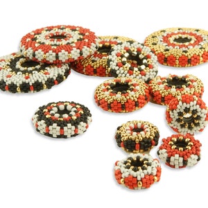 Endless Circles Mandala beaded bead tutorial by Sharri Moroshok, beaded bead pattern pdf, peyote stitch bead, flat disc beaded bead image 3