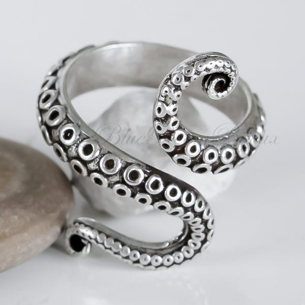 Silver Octopus Ring, Tentacle Ring, Sea Life jewelry, Adjustable Squid Band