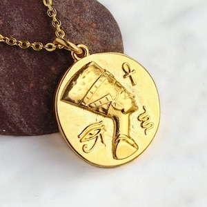 Nefertiti Layering Necklace, Egyptian Jewelry, Egyptian Queen Necklace, Gold Nefertiti, Ethnic Feminine Coin Disc Pendant,  gift
