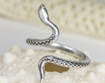 Silver Snake Ring, Serpent Jewelry, Goth ring, Boho Adjustable Silver plated ring, Animal Midi pinky band, minimalist gift