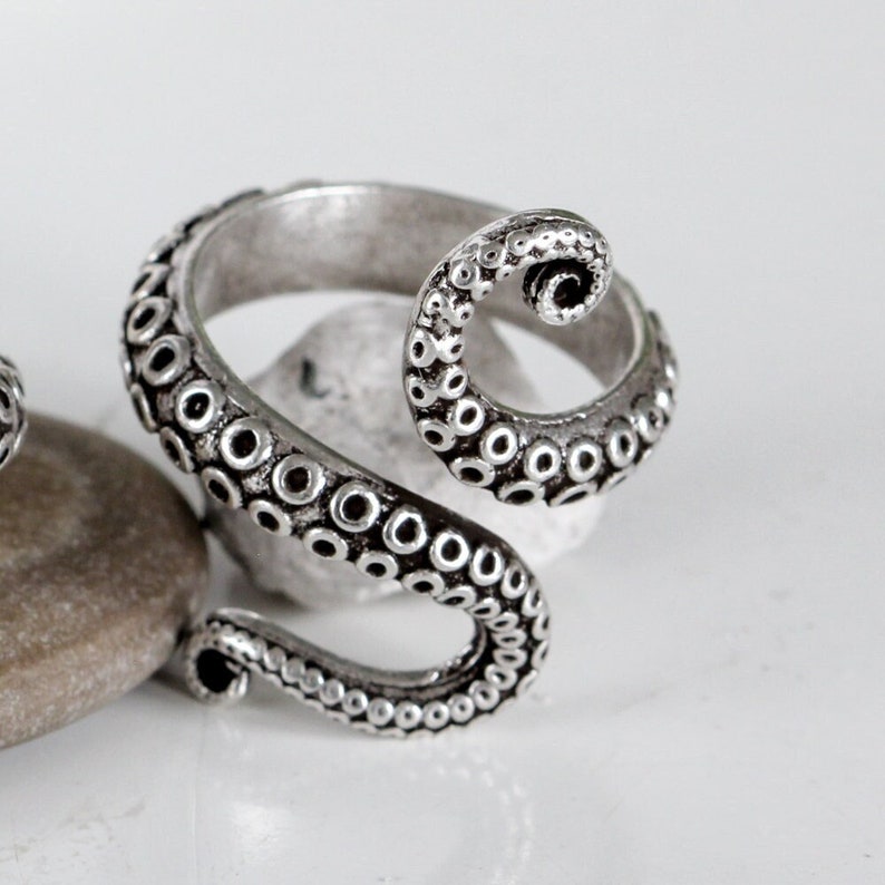 Octopus ring, silver squid ring, tentacle ring, octopus band, Sea life jewelry, Gothic ring, Boho Minimalist jewelry, Mother's Day gift image 1