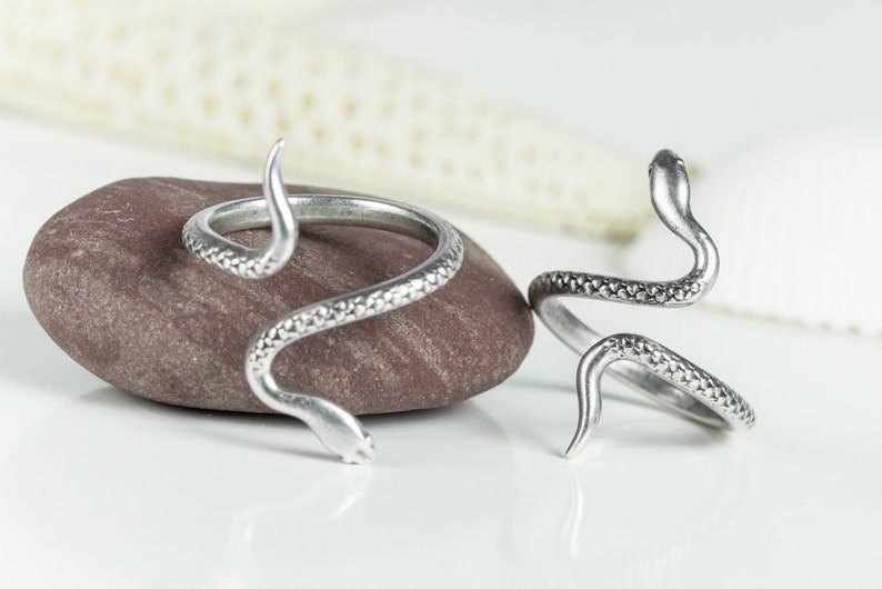 Silver Snake Ring, Serpent Jewelry, Boho Adjustable Silver plated ring, Animal Midi pinky band, minimalist, gift for her image 3