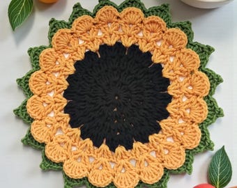 夏のひまわり柄かぎ針編みドイリーレースナプキン　コテージコア風ダイニングアクセント　素朴なファームハウス風キッチンテーブルデコレーション