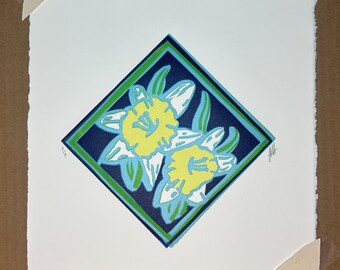 Yellow Daffodil Linocut Print – Handmade Floral Botanical Art