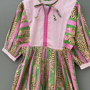 Baumwollstreifen Kleid, Midikleid, Minikleid, langes Kleid mit Blockprint, Summarkleid Baumwollkleid für Mädchen, tiefer Hals mit Stringverschluss
