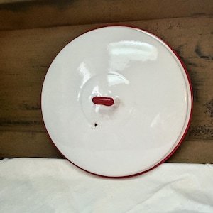 Vintage White Enamelware Lid for 8.5-inch pan | Red Trimmed Replacement Graniteware Lid