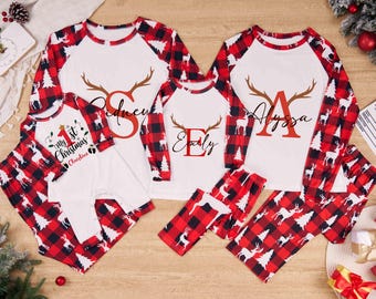 Gepersonaliseerde familiepyjamaset, kerstpyjamaset, kerstfamilieshirt 2025, pyjama voor stellen, kerstpyjama, kerstcadeaus