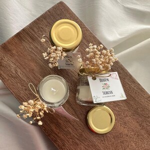 Bomboniera rustica con candela per matrimonio • Candela in barattolo personalizzata con fiori secchi • Regalo profumato minimale per gli ospiti • Bomboniera per addio al nubilato in stile boho