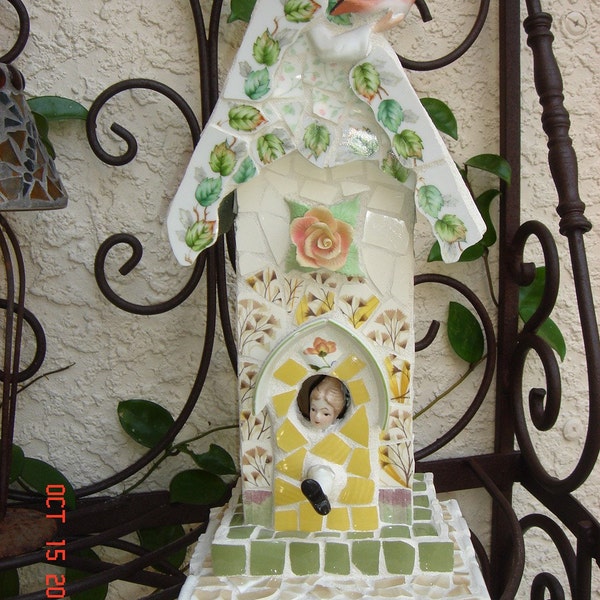 MOSAIC CHINA BIRD HOUSE- DISPLAY PIECE - COLLECTIBLE