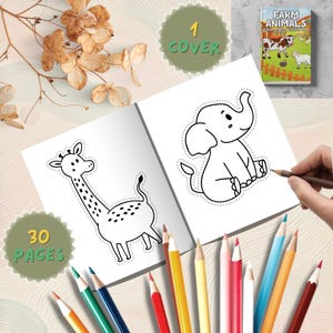 Pu&ograve; includere: Un libro di attivit&agrave; per bambini a tema animali della fattoria, con un disegno di giraffa ed elefante. Il libro &egrave; aperto su una doppia pagina con pagine da colorare. Matite colorate sono disposte attorno al libro. La copertina recita "Animali della fattoria".