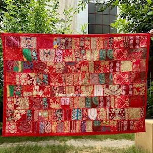 Indian Heavy Embroidered Cotton Fabric Wall Hanging Vintage Sari Zari Work Tapestry Handmade Throw Decorative Tapestries Patchwork Beads