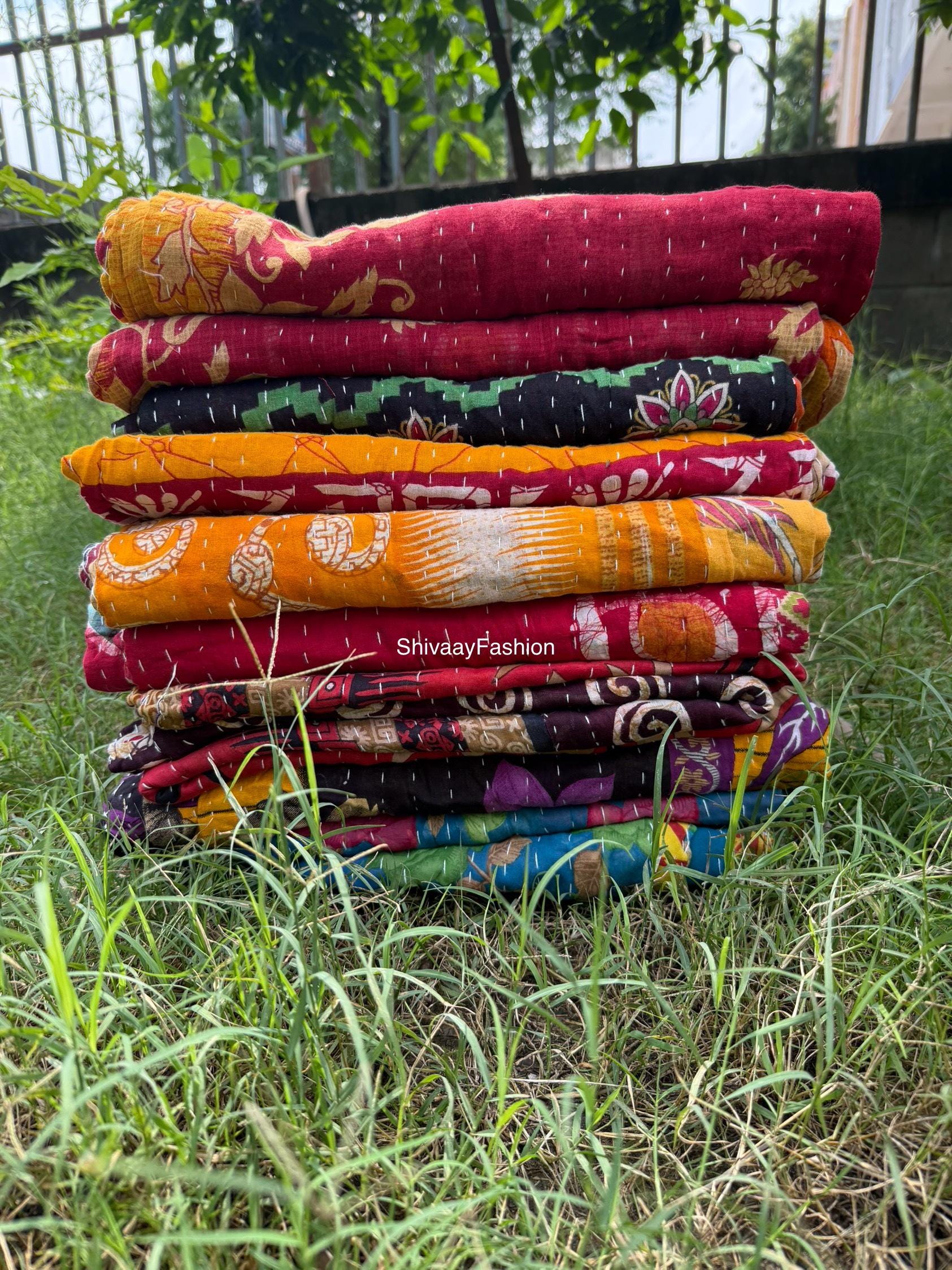 最終値下げ！ヴィンテージカンタキルト 最終値下げ価格】スザニ刺繍