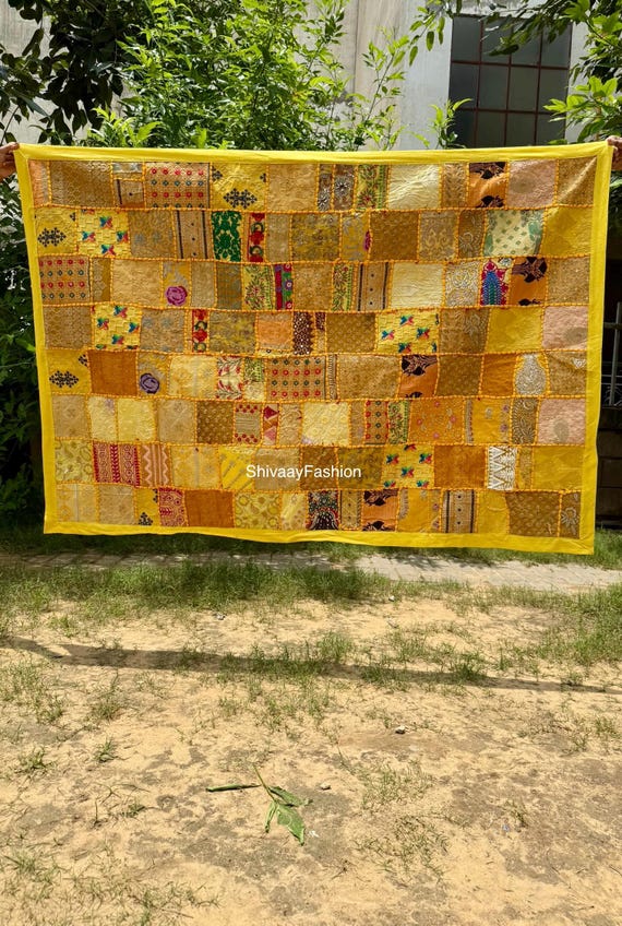 ハンドメイドパッチワーク壁掛け - ヴィンテージ刺繍タペストリー