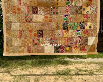 手刺繍の壁掛けヴィンテージインドサリーパッチワーク壁装飾