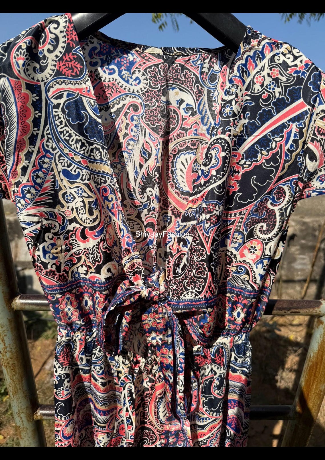 Wholesale Lot of Halter Neck Maxi Dress Abstract, Feminine Silk Dress Gift Cocktail Dress, long Silk dress Gift For Women, foto 3 di 5