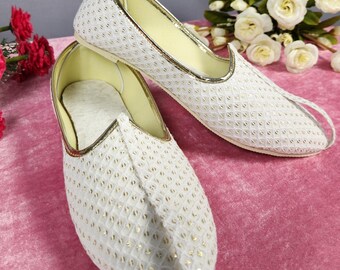 White Wedding Mojari Shoes for Men: Indian Groom Sherwani Jutti