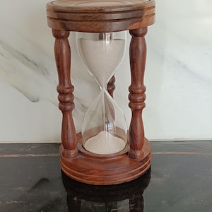 Vintage Wooden Hourglass Sand Timer – Antique Style Decorative Sand Clock for Home & Office