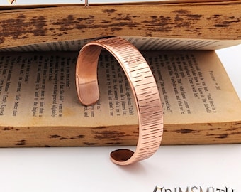 Gehämmertes Armband aus reinem Kupfer - gemeißeltes Kupferarmband für Männer und Frauen - 15 mm breites, schweres ästhetisches Jubiläumsgeschenk, Vintage-Manschette