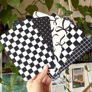 Black & White Kindle Insert | Checkerboard Stripes Bows | E-Reader Kobo Insert | Kindle Paperwhite Accessories | Gift for Book Lover Reader