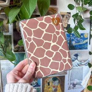 Giraffe Kindle insert