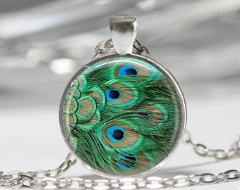 Peacock Jewelry Emerald Green Peacock Feathers Bird Nature Art Pendant in Bronze or Silver with Chain Necklace Included