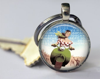 Vintage Vespa Scooter Ad Italian Italy Travel Keychain Key Fob Car Accessories