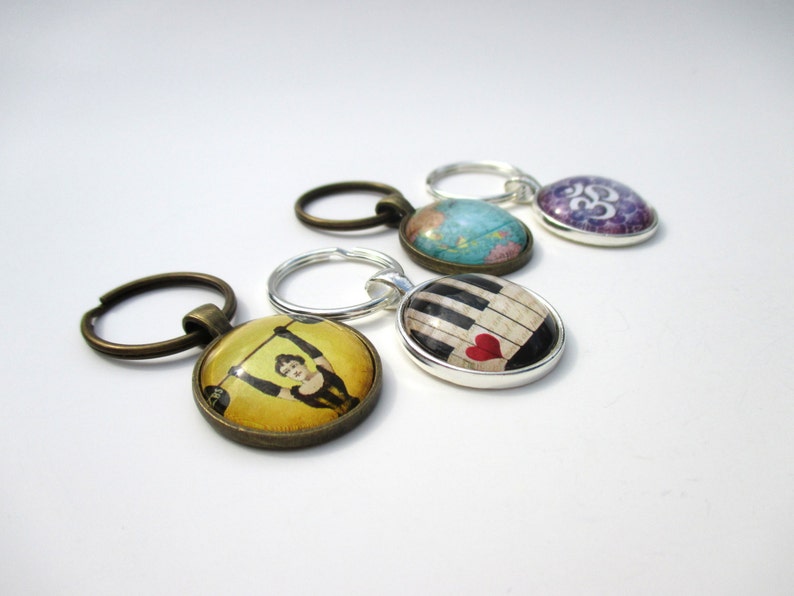 Personalized Key Chain, Ouija Board Key Ring, Board Games, Oujia Board Glass Dome Keychain image 3