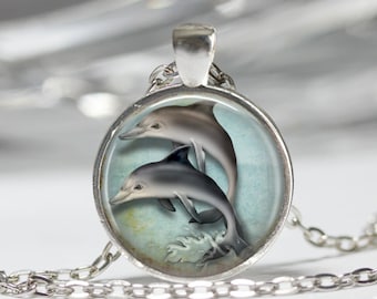 Collar de delfines Joyería náutica Marsopa Marine Seaside Ocean Art Colgante en bronce o plata con cadena incluida