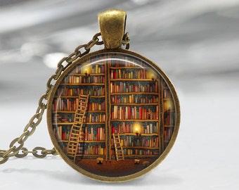 Bibliotheekboek ketting bibliothecaris sieraden voor bibliofielen boekenwurmen kunst hanger in brons of zilver met ketting inbegrepen