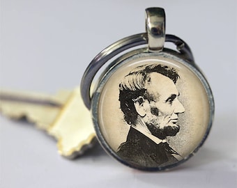 Abraham Lincoln Keychain American Presidents Patriotic Political Key Chain Key Fob in Bronze or Silver