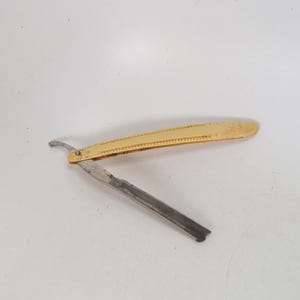 Antique Croghan Cutlery Co Straight Razor - Fremont Ohio - Victorian Celluloid Type Handle Straight Razor - Shaving - Straight Razor