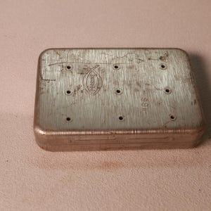 Vintage Perrine #66 Fly Fishing Case - Fishing Lure Case - Approximately 8 Flies/Lures - Vintage Fishing - Fly Fishing - 3 3/4&quot; x 2 1/2&quot;