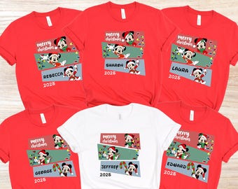 カスタムネーム ディズニー クリスマス シャツ 2025、ミッキーミニー クリスマス シャツ、ディズニー メリークリスマス 2025 シャツ、パーソナライズ ディズニー クリスマス クルー T シャツ
