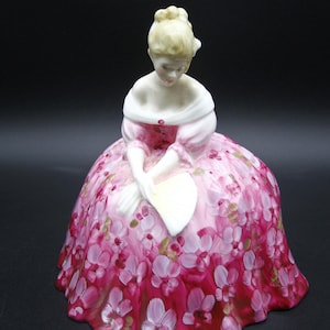 Royal Doulton Figurine Victoria - Etsy Canada