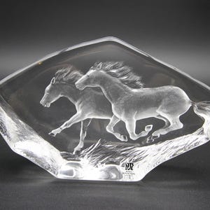 Horses Paperweight Sculpture Signed Mats Jonasson Sweden 4 1/2&quot; h x 7&quot; w
