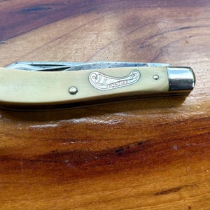 Navaja de bolsillo Imperial USA Frontier Stockman 4322 de dos hojas