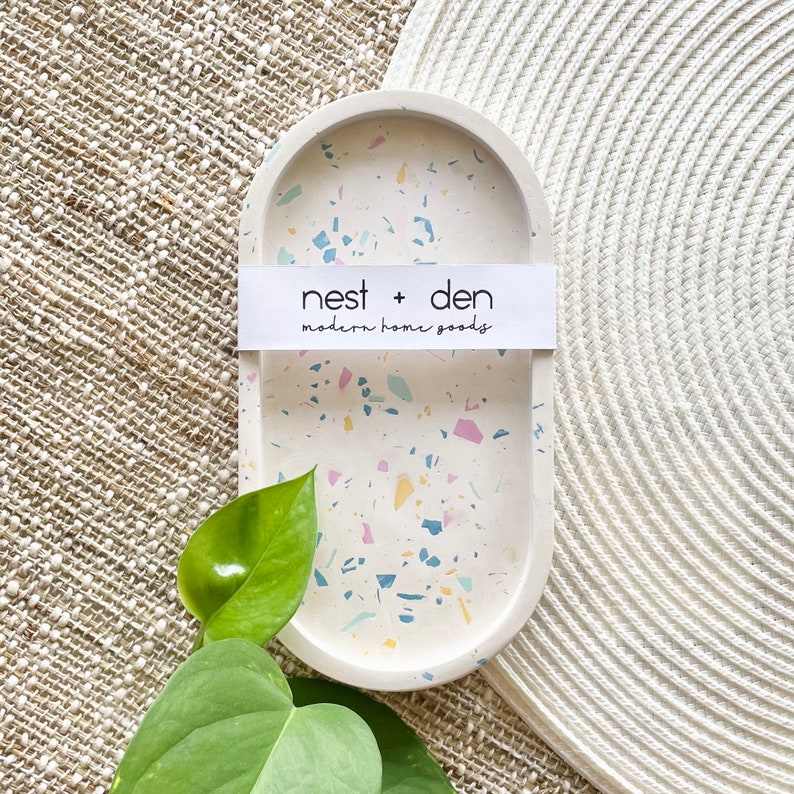 Porte-savon en terrazzo plateau ovale, plateau pour coiffeuse ou porte-bouteilles pour votre salle de bain, plateau pour votre décoration de ferme ou cadeau pour elle Pastel Terrazzo