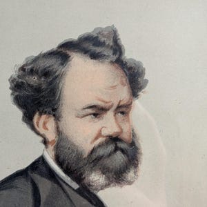 Könnte beinhalten: Ein Vintage-Porträt eines Mannes mit vollem Bart und Schnurrbart, der einen dunklen Anzug mit einem weißen Hemdkragen trägt. Das Porträt ist eine Aquarell- oder Tuschillustration mit hellem Hintergrund.