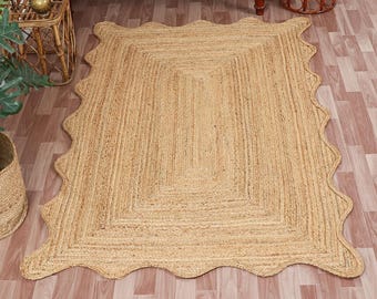 Handmade Braided Jute Rug: Scalloped Bohemian Doormat