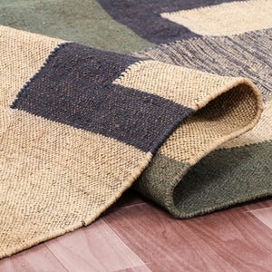 Handwoven Wool Jute Kilim Rug: Geometric Indian Dhurrie