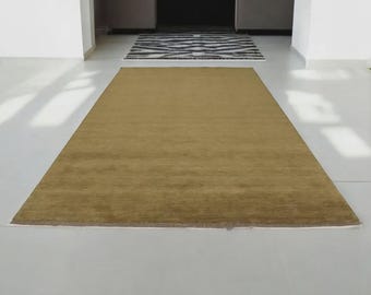 Olijfgouden handgeweven wollen vloerkleed | Minimalistisch massief vloerkleed | Modern platgeweven tapijt voor woonkamer, slaapkamerinrichting