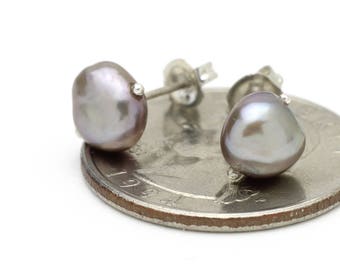 Gray Freshwater Pearl Stud Earrings with Sterling Silver 925