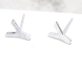 Sterling Silver 925 Initial Stud Earrings Small Letter Y Stud Earrings Letter Earrings, Alphabet Earrings