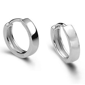 Sterling Silver Huggie Earring, Hoop Earrings, Minimalist Earrings, Small Sterling Silver 925 Hoops 1/2&quot; in diameter 3.5mm Front