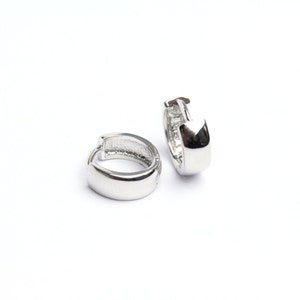 Sterling Silver Huggie Earring, Hoop Earrings, Minimalist Earrings, Small Sterling 925 Hoop Earrings, Hoops 1/2 in diameter 4mm Front image 3